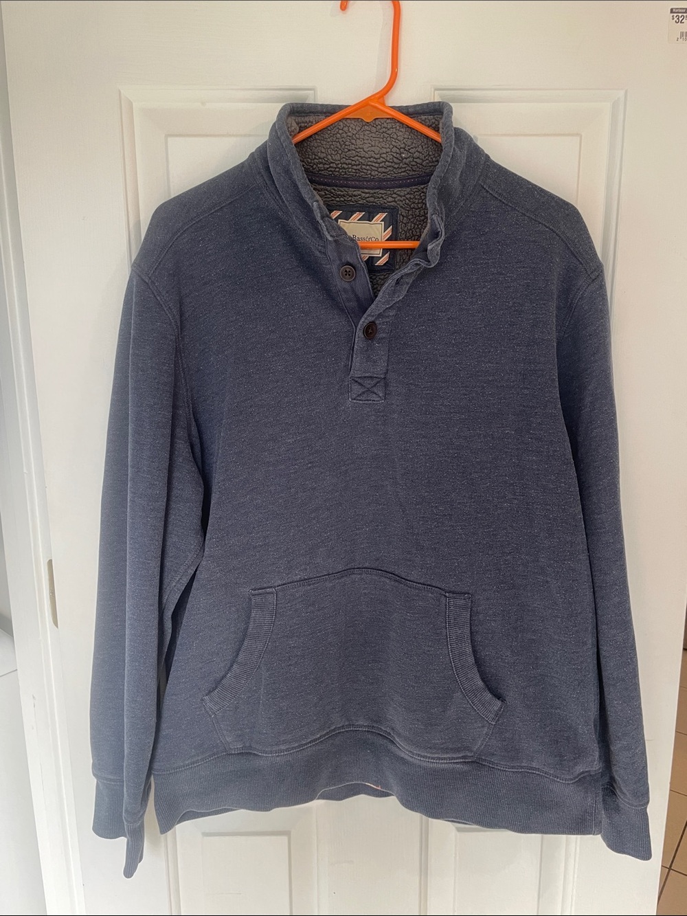 G.H. Bass & Co. Navy Sweater with Gray Sherpa Lining